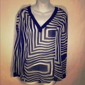 DKNYC Navy and White Pattern Blouse L !